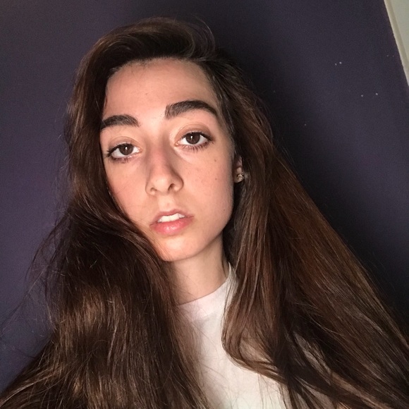 Meet your Posher, Leah - Picture 1 of 1